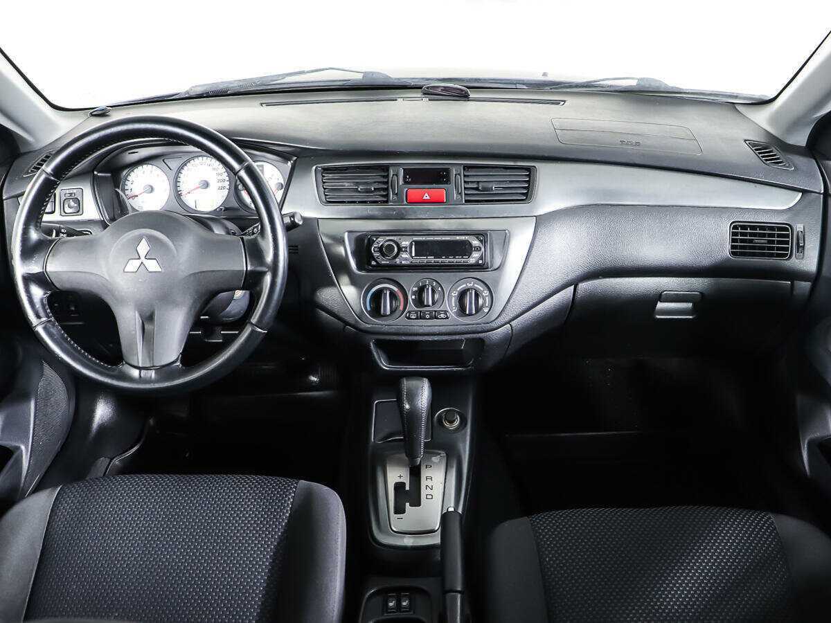 Mitsubishi Lancer с пробегом — 2007 год. Фото: #10