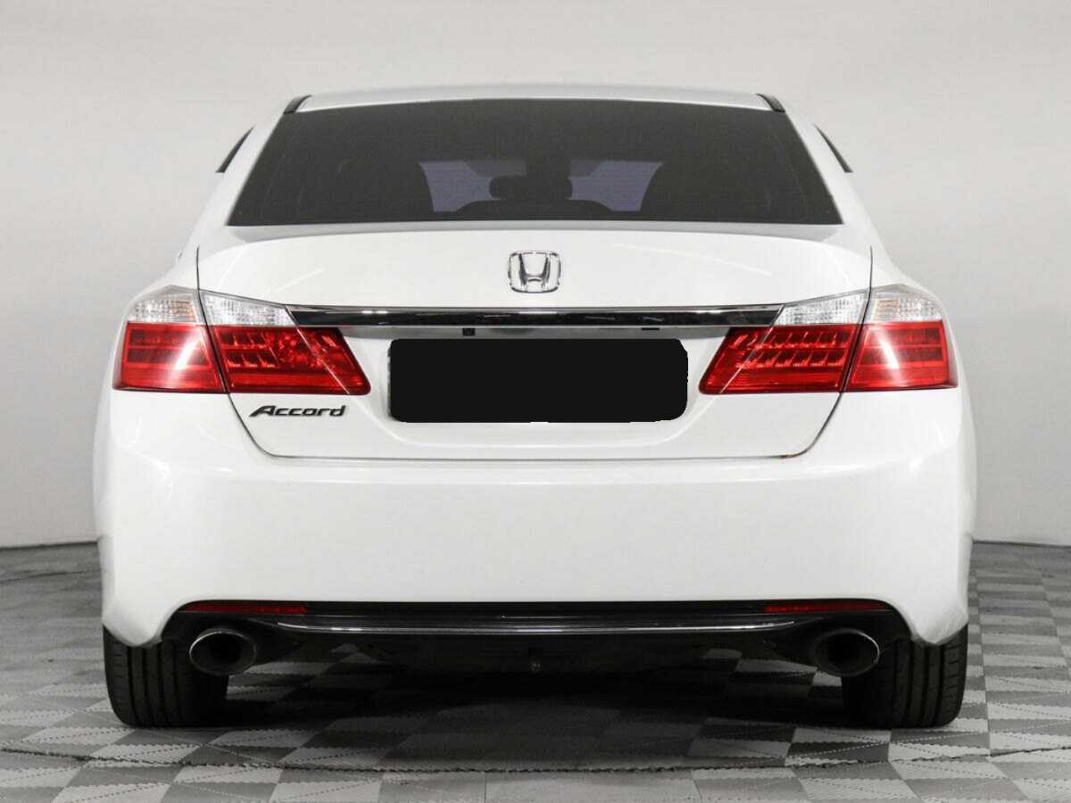 Honda Accord с пробегом — 2013 год. Фото: #3