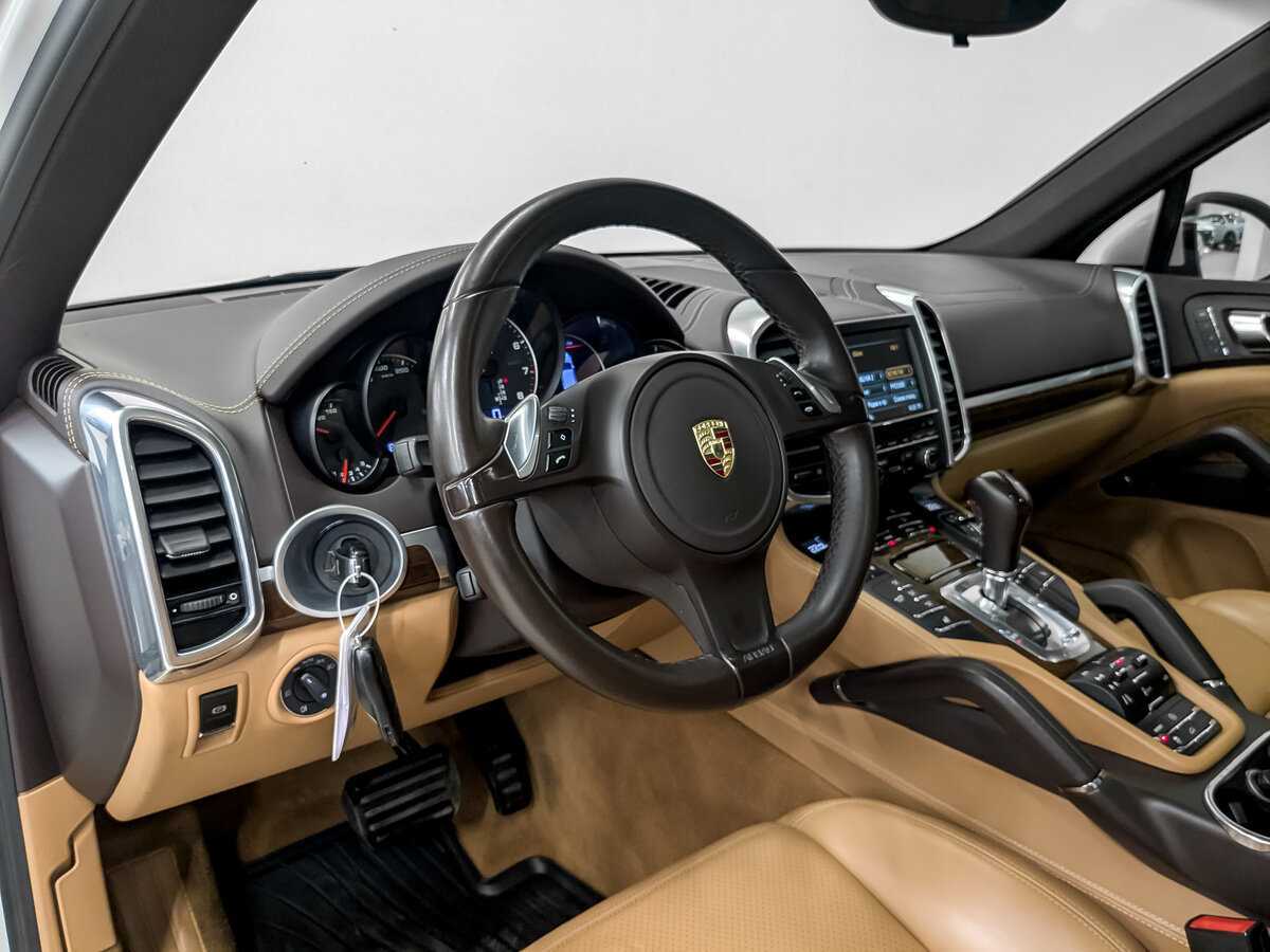 Porsche Cayenne с пробегом — 2013 год. Фото: #15