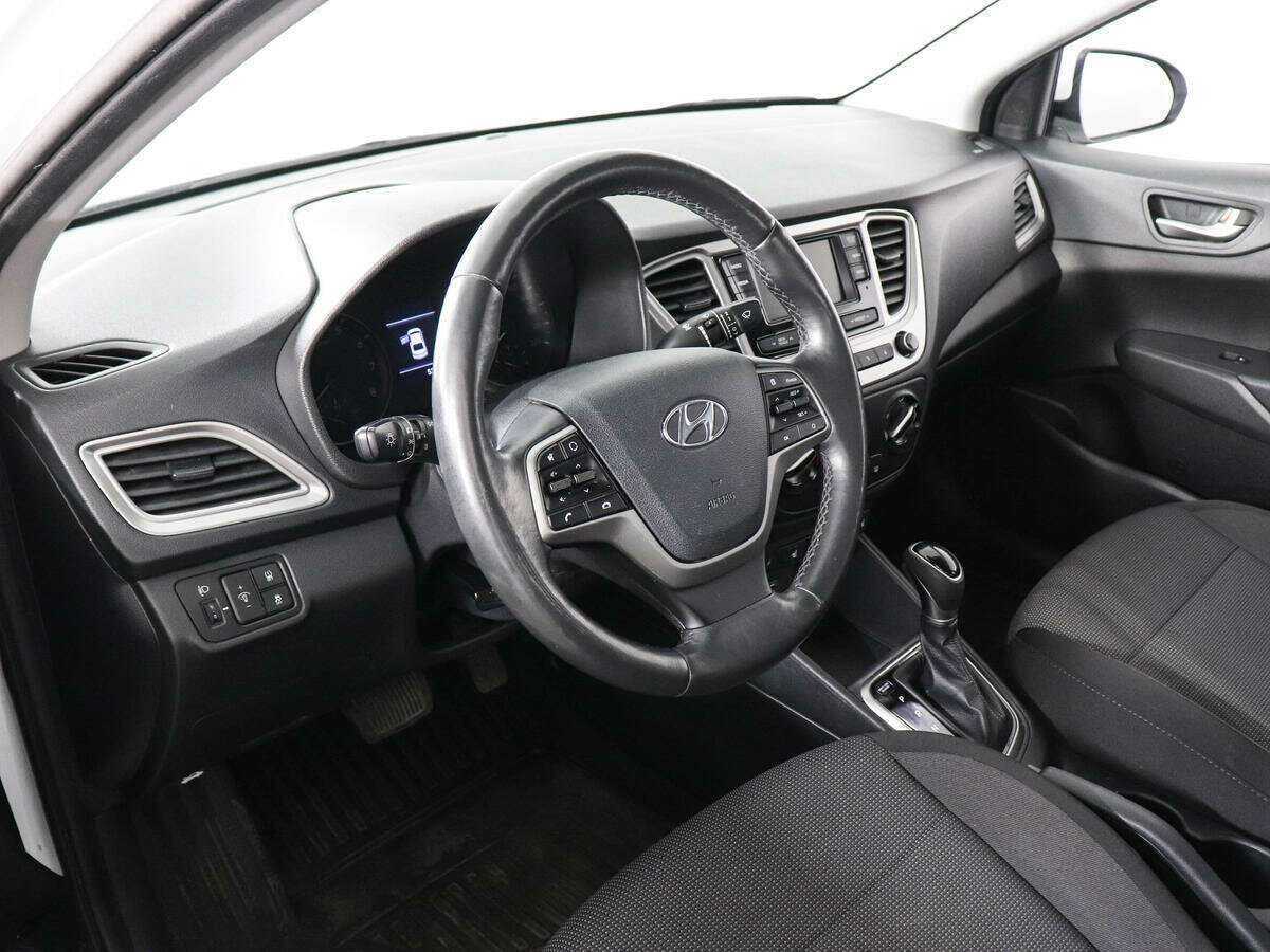 Hyundai Solaris с пробегом — 2019 год. Фото: #7
