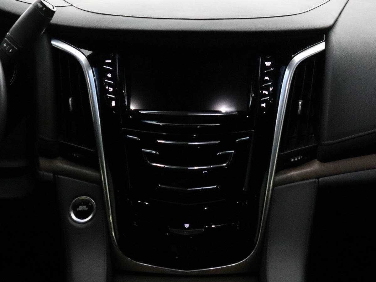 Cadillac Escalade с пробегом — 2019 год. Фото: #17