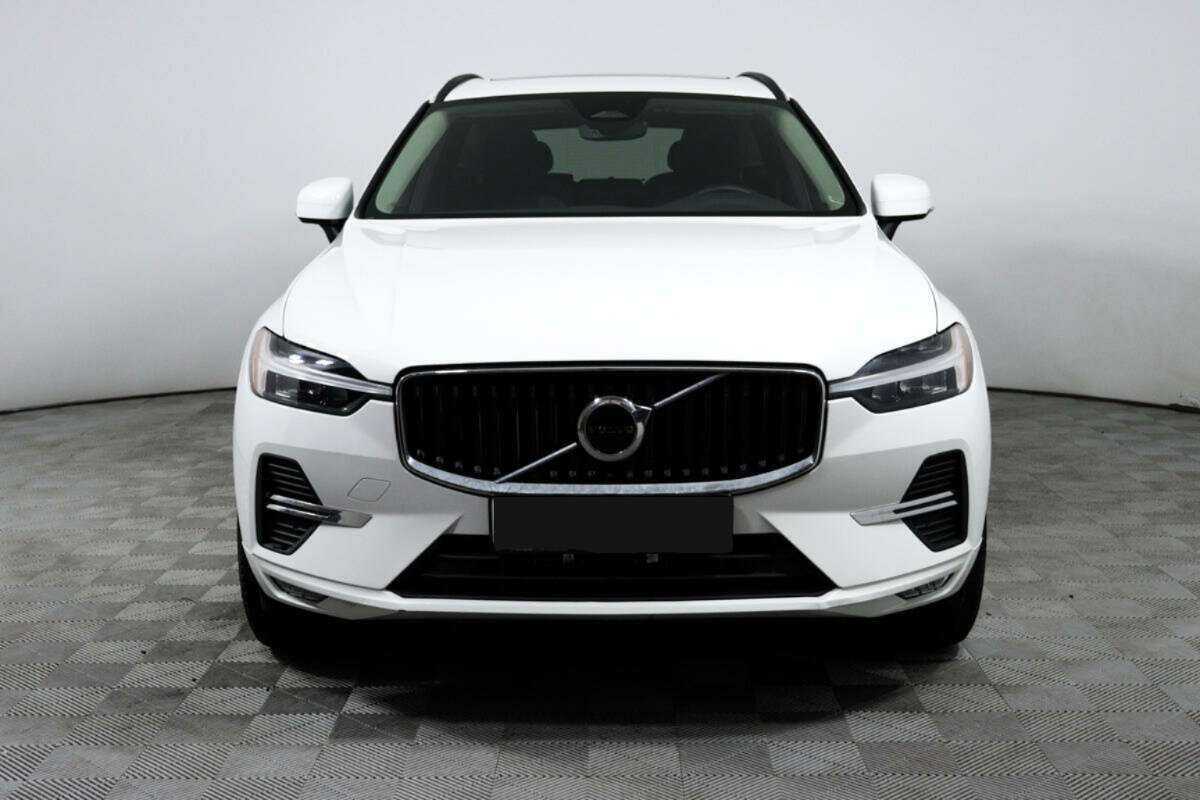 Volvo XC60 с пробегом — 2022 год. Фото: #1