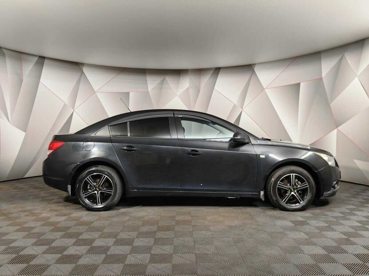 Chevrolet Cruze с пробегом — 2011 год. Фото: #5