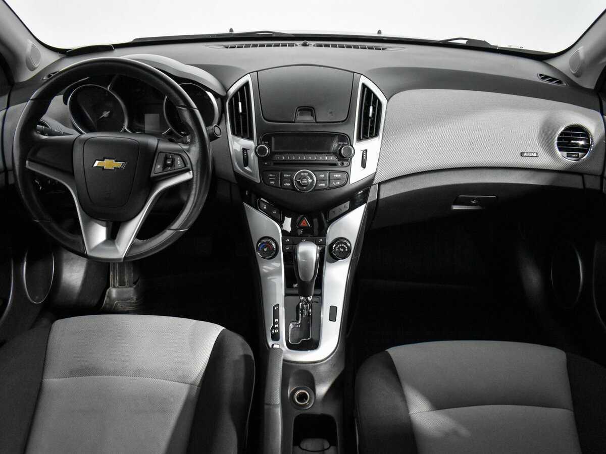 Chevrolet Cruze с пробегом — 2013 год. Фото: #12