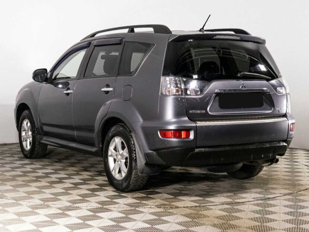 Mitsubishi Outlander с пробегом — 2011 год. Фото: #6