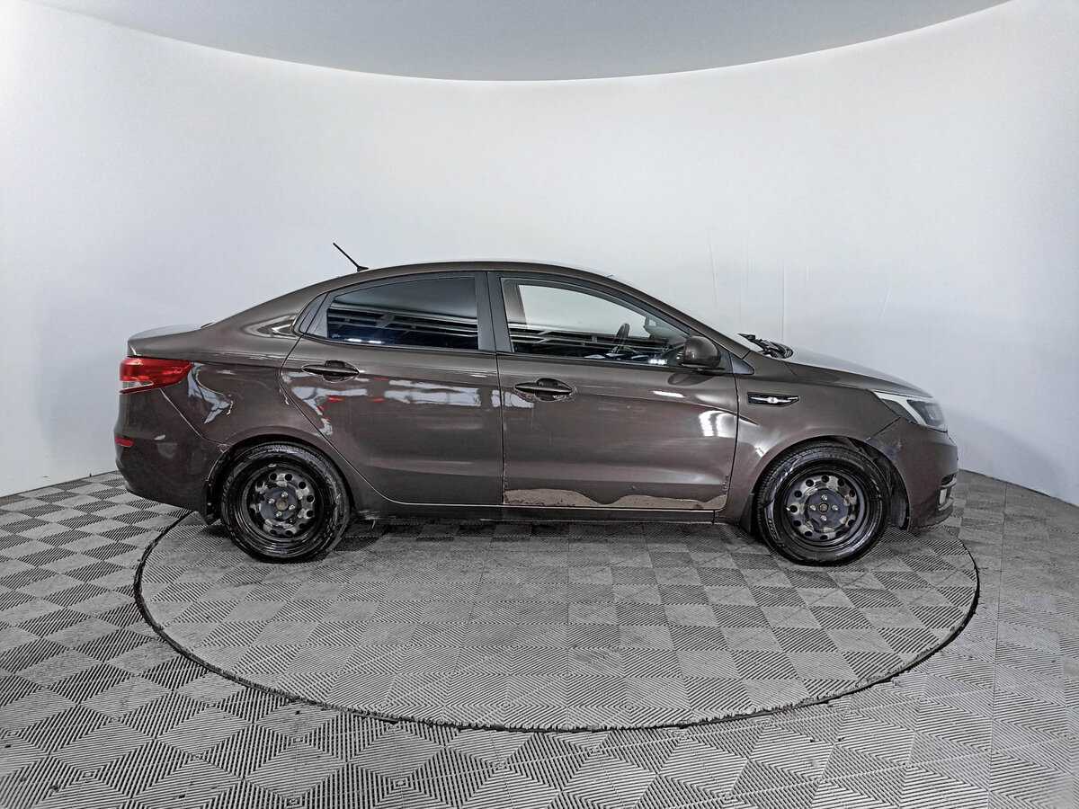 Kia Rio с пробегом — 2015 год. Фото: #3