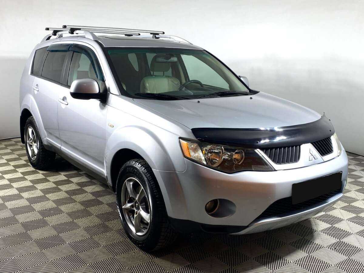 Mitsubishi Outlander с пробегом — 2008 год. Фото: #1