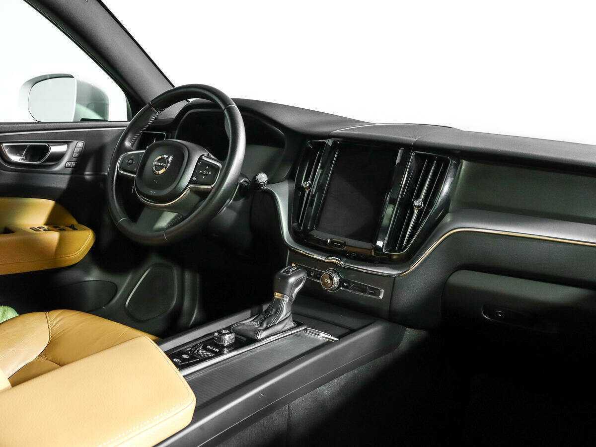 Volvo XC60 с пробегом — 2020 год. Фото: #8