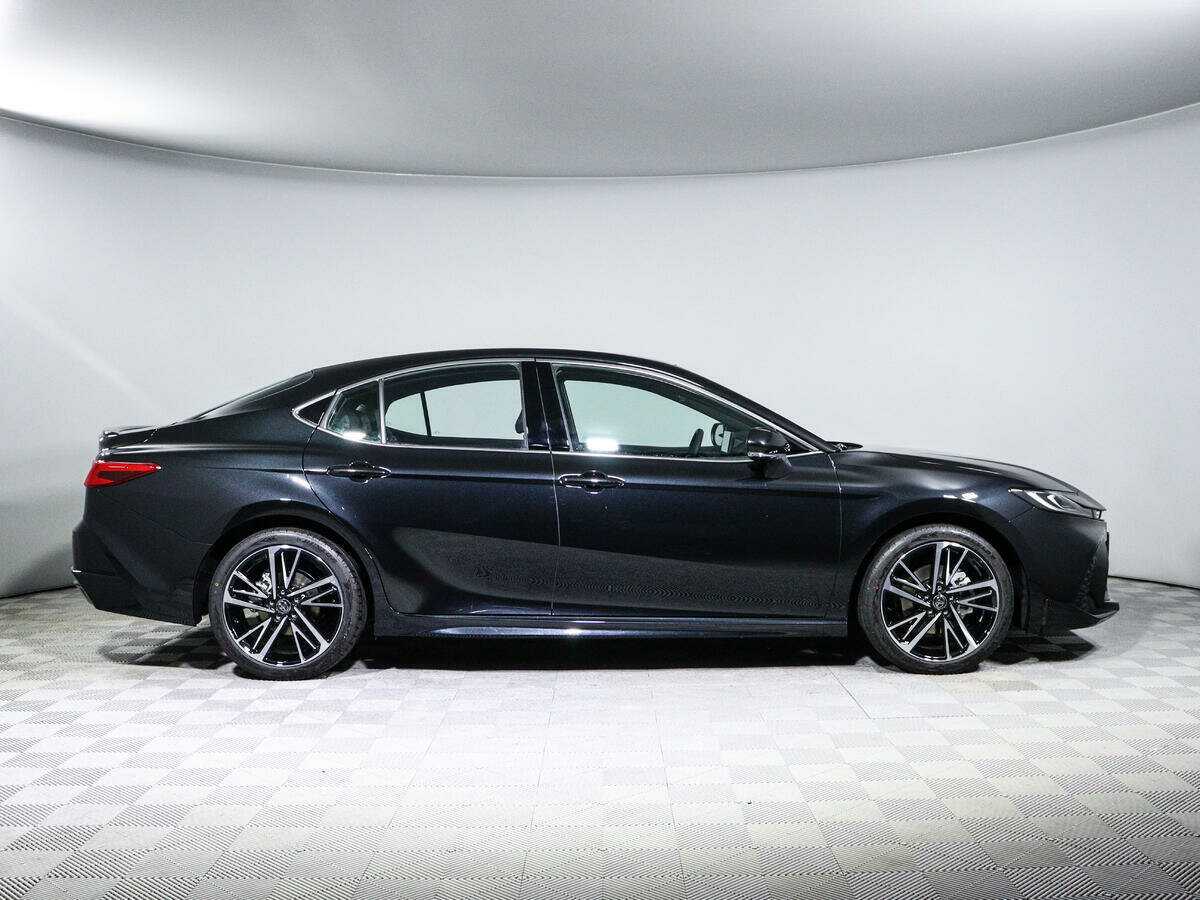 Toyota Camry с пробегом — 2024 год. Фото: #3