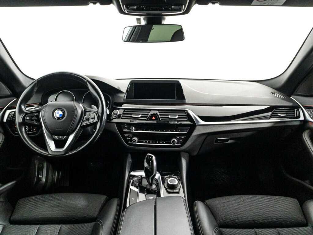BMW 5 серии с пробегом — 2019 год. Фото: #12