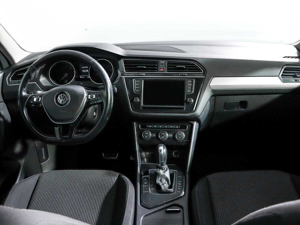 Volkswagen Tiguan с пробегом — 2017 год. Фото: #11