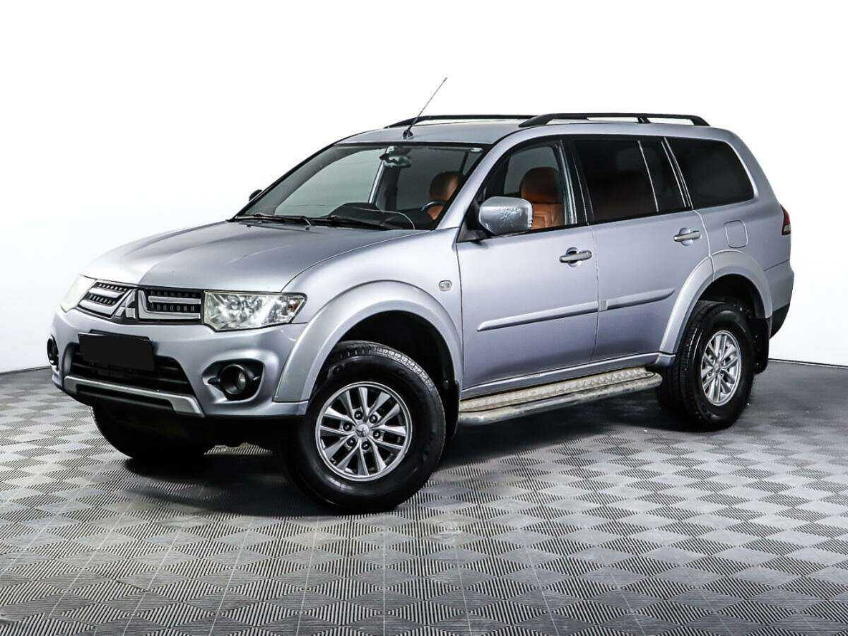 Mitsubishi Pajero Sport с пробегом — 2014 год. Посмотреть фото