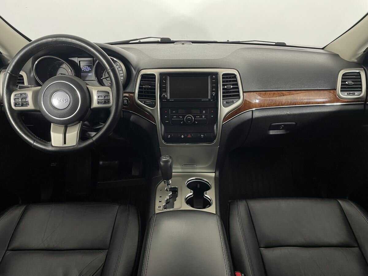 Jeep Grand Cherokee с пробегом — 2012 год. Фото: #6