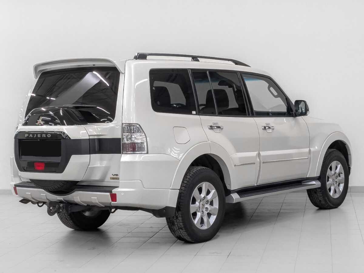 Mitsubishi Pajero с пробегом — 2021 год. Фото: #4