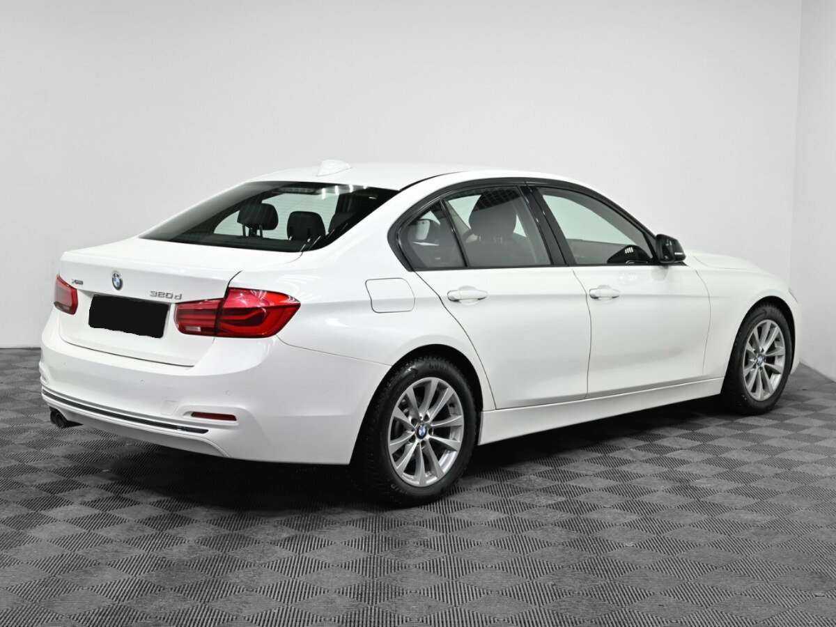 BMW 3 серии с пробегом — 2016 год. Фото: #1