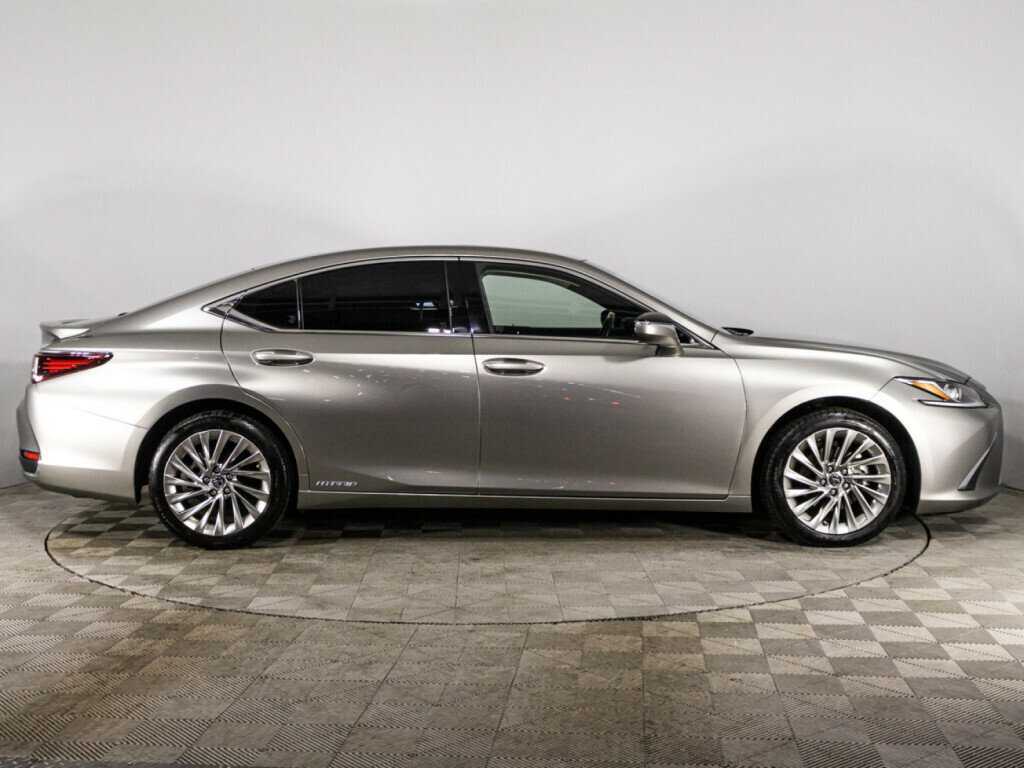 Lexus ES с пробегом — 2020 год. Фото: #3