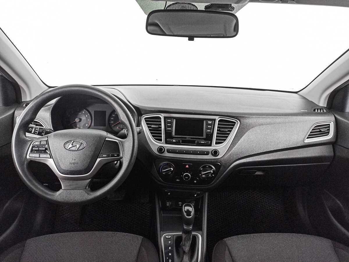 Hyundai Solaris с пробегом — 2021 год. Фото: #11