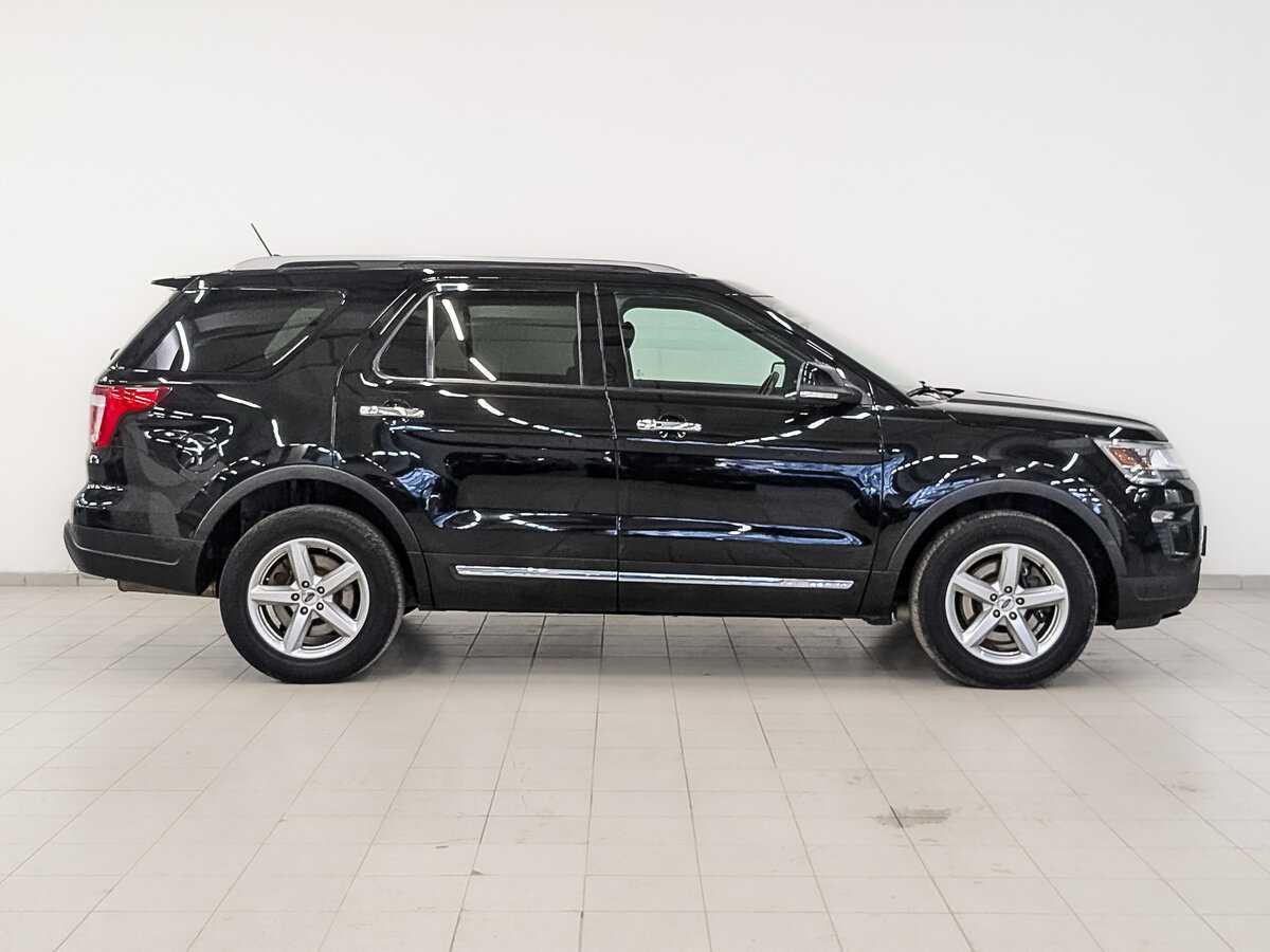 Ford Explorer с пробегом — 2019 год. Фото: #3