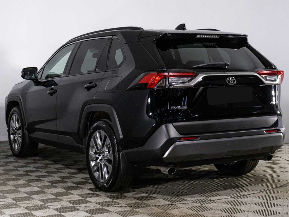 Toyota RAV4 с пробегом — 2022 год. Фото: #6