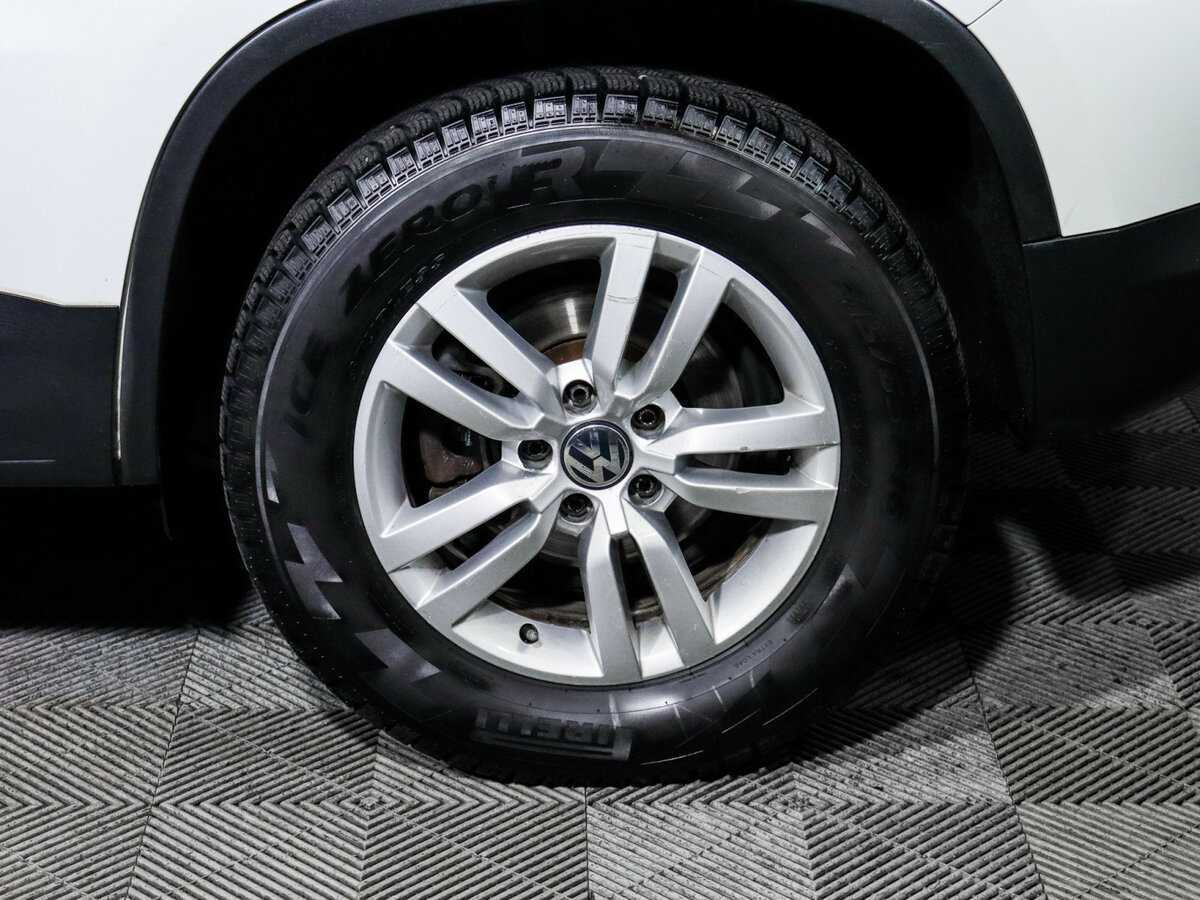 Volkswagen Tiguan с пробегом — 2015 год. Фото: #14