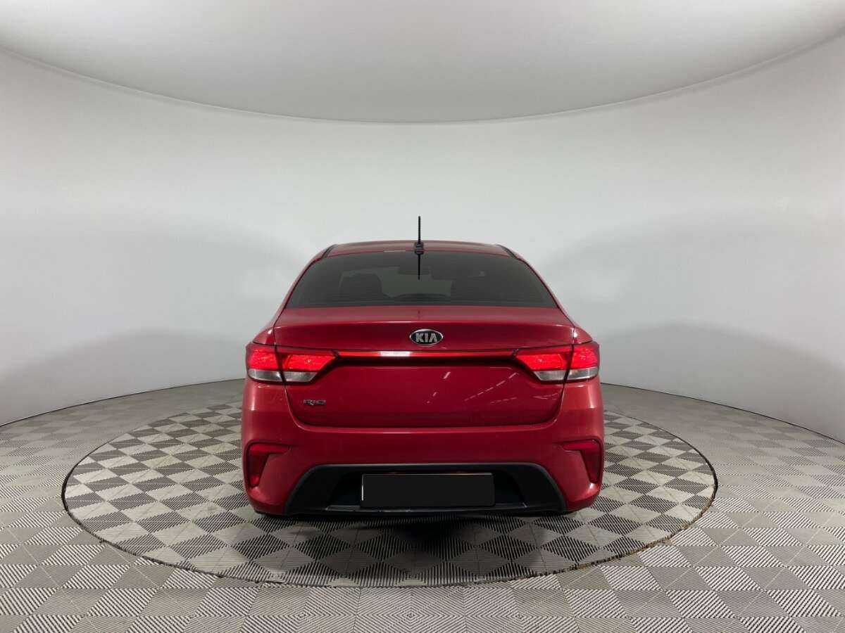 Kia Rio с пробегом — 2019 год. Фото: #5