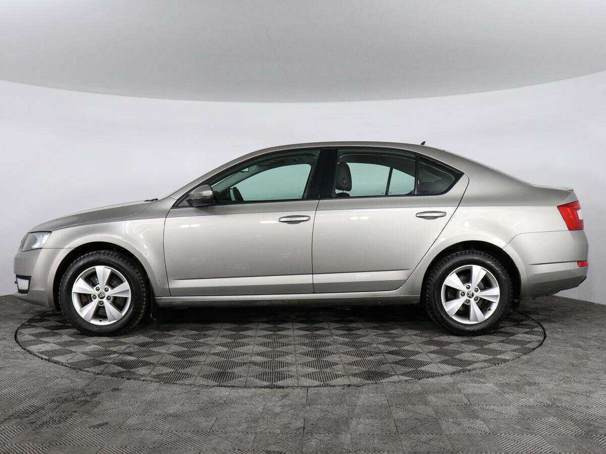 Skoda Octavia с пробегом — 2016 год. Фото: #6