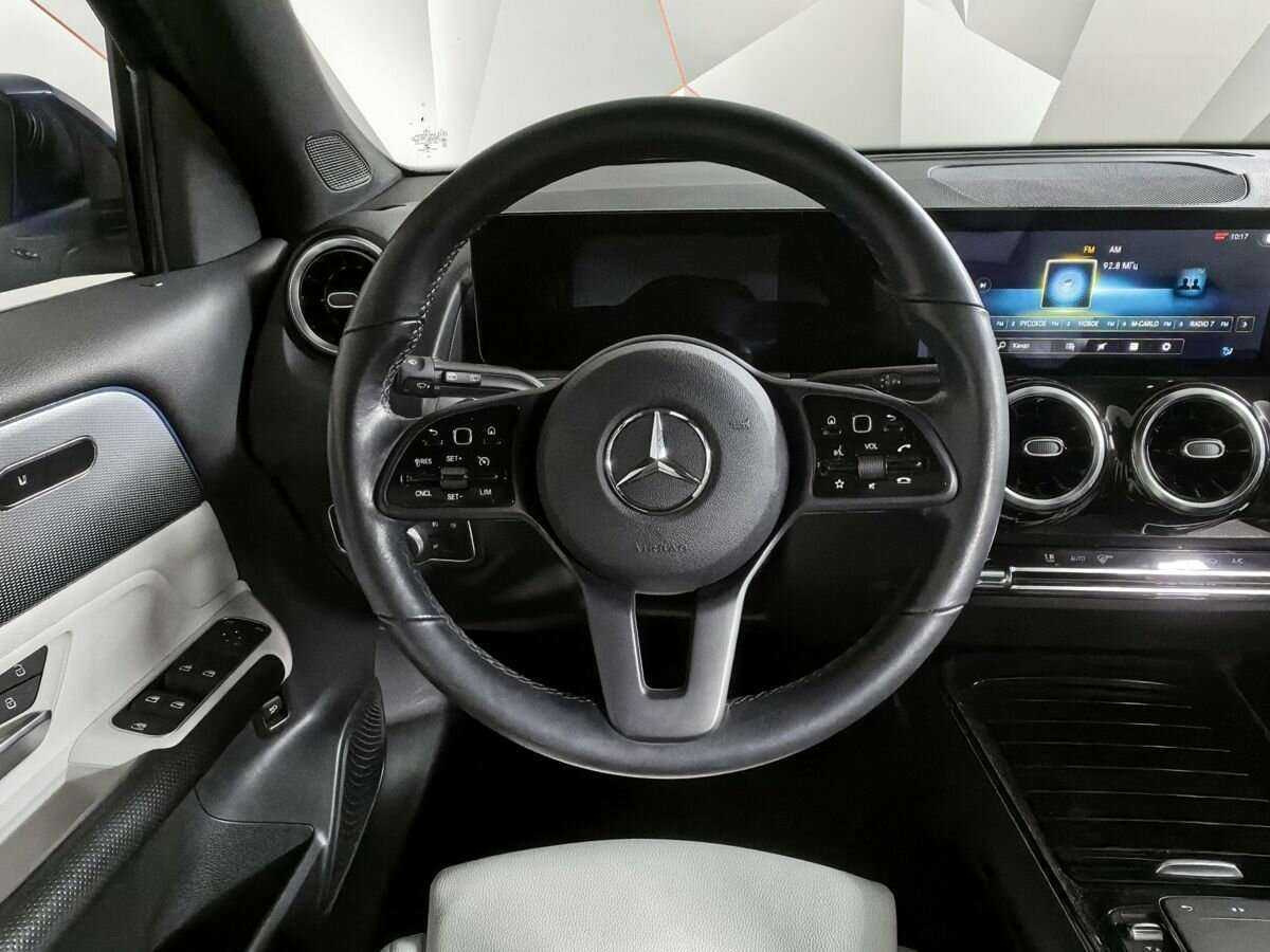 Mercedes-Benz GLB с пробегом — 2021 год. Фото: #14