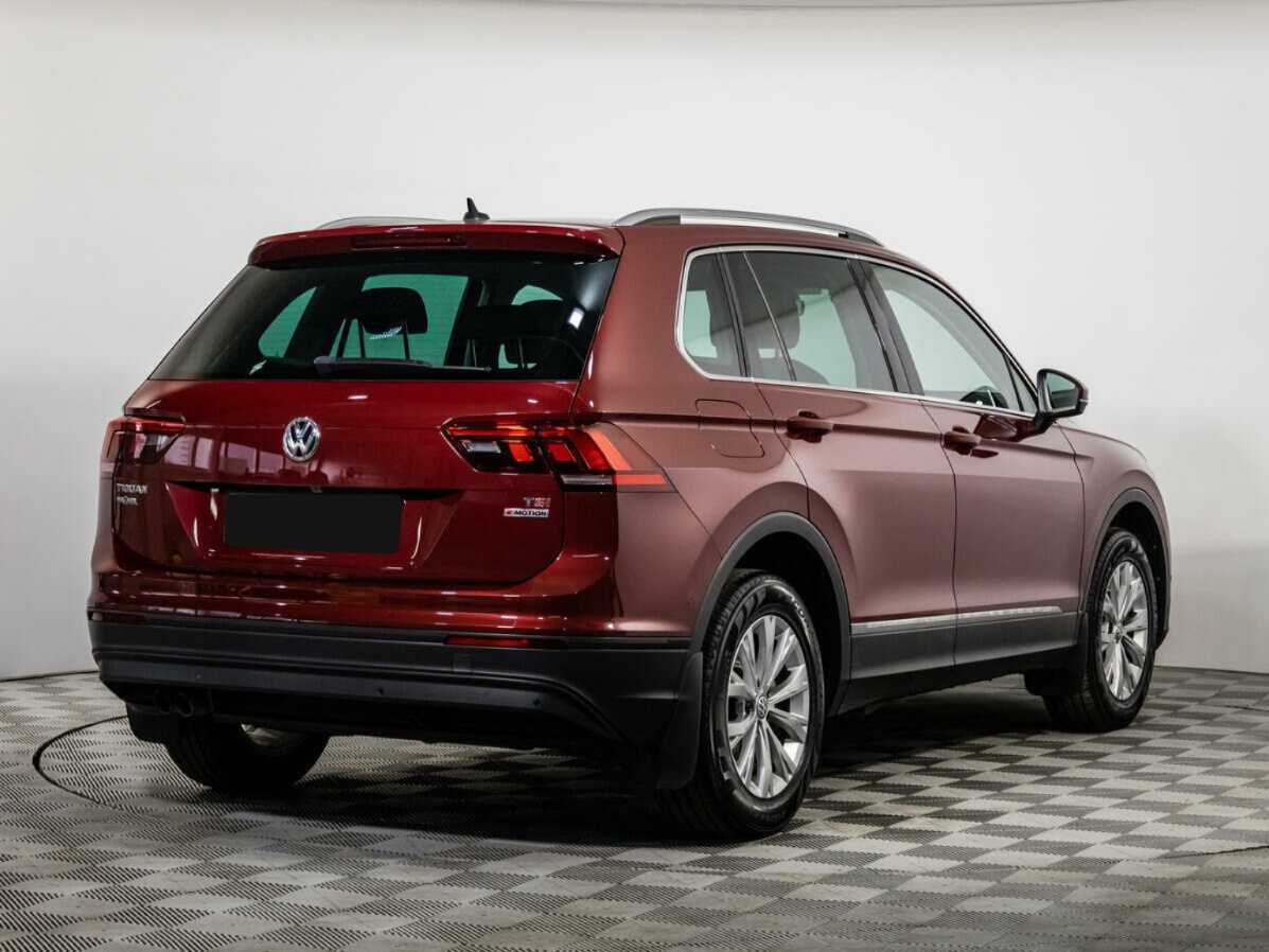Volkswagen Tiguan с пробегом — 2017 год. Фото: #4