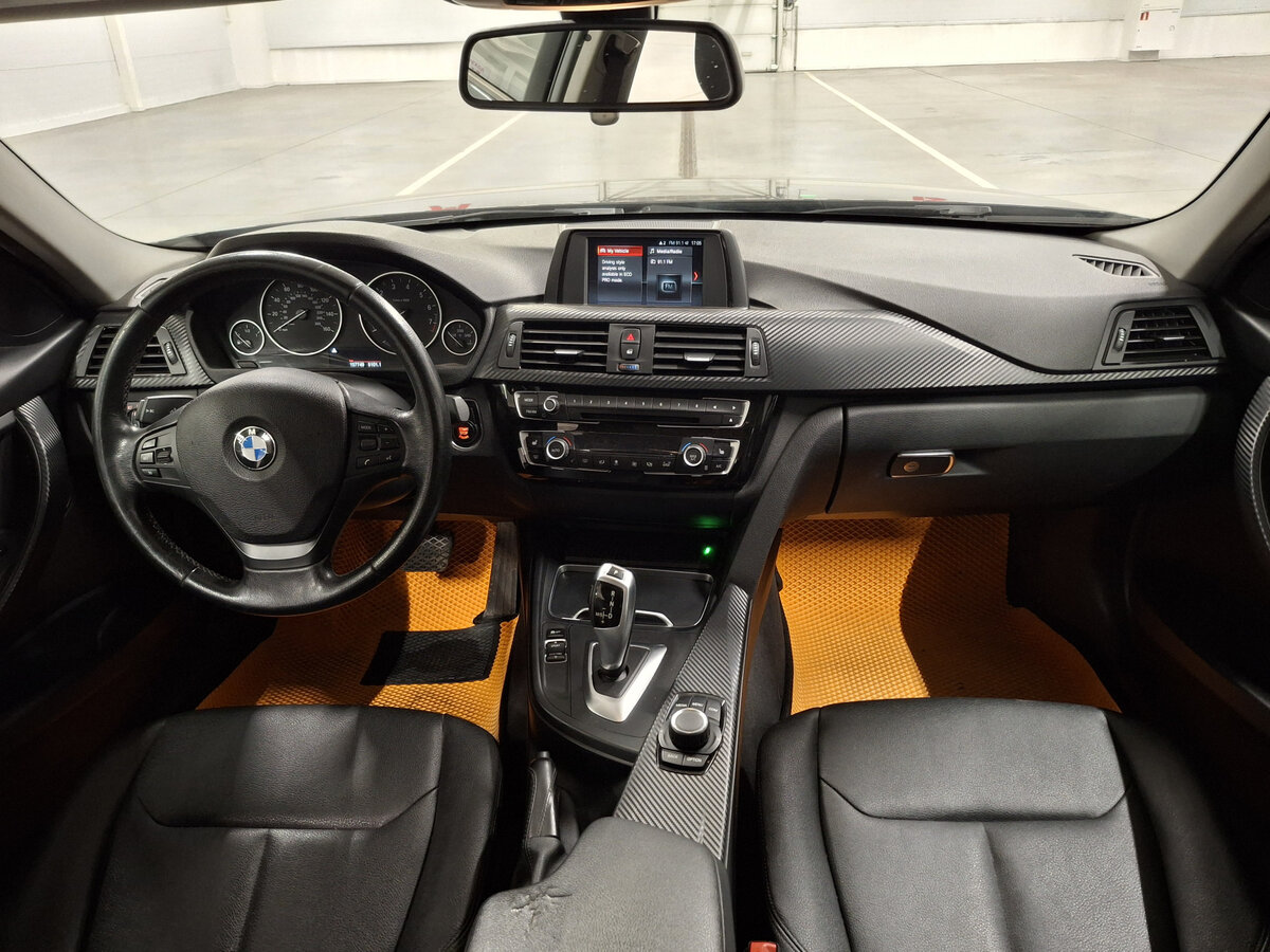 BMW 3 серии с пробегом — 2018 год. Фото: #12