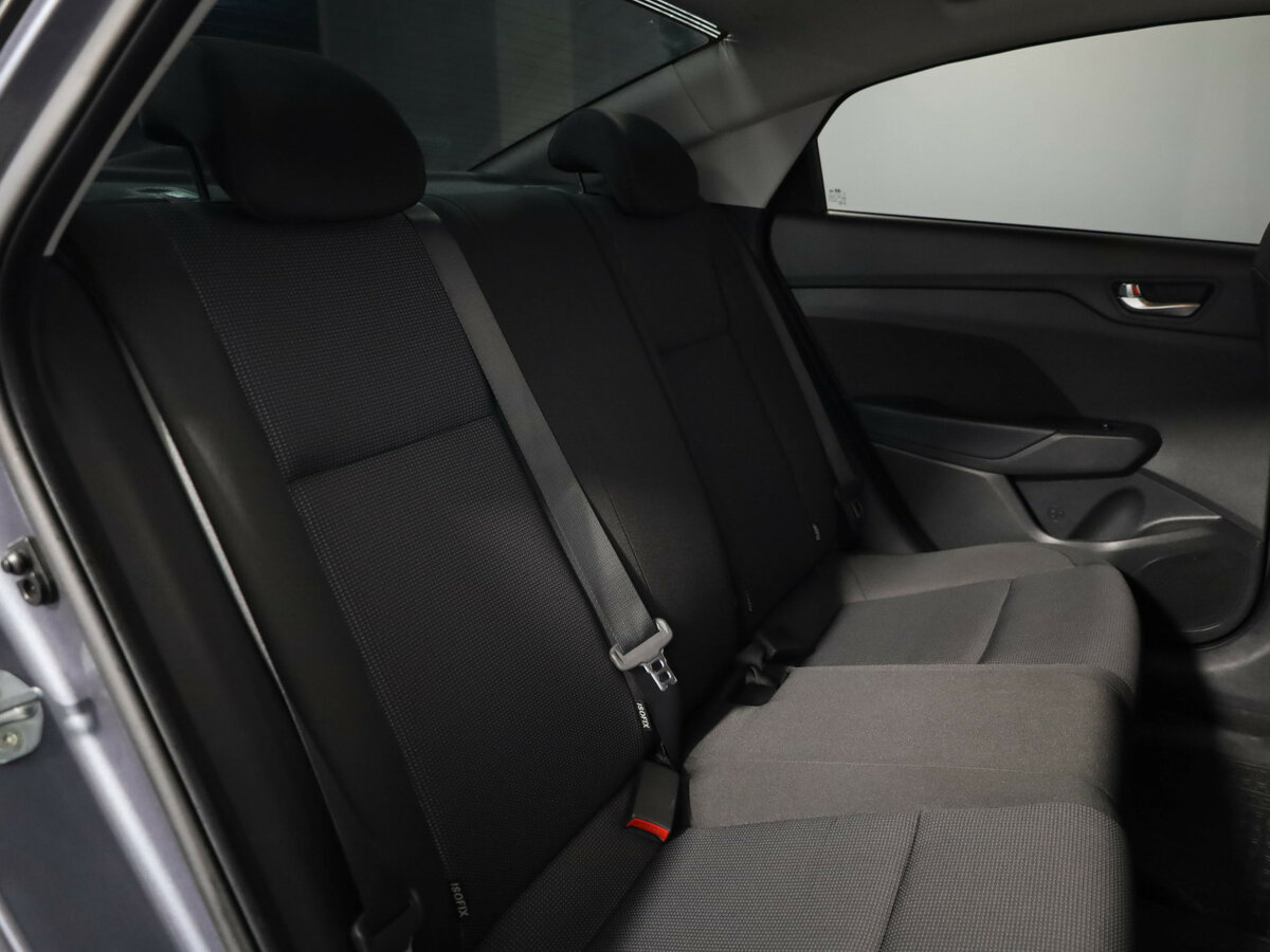 Hyundai Solaris с пробегом — 2021 год. Фото: #15