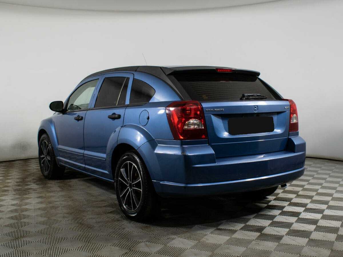 Dodge Caliber с пробегом — 2006 год. Фото: #6