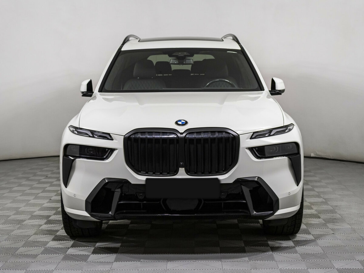 BMW X7 с пробегом — 2022 год. Фото: #1