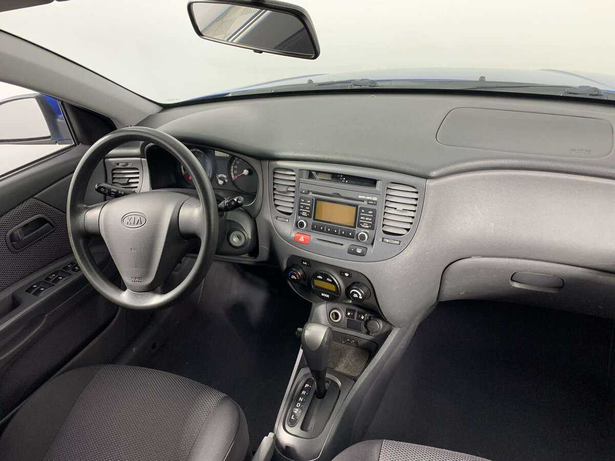 Kia Rio с пробегом — 2009 год. Фото: #8