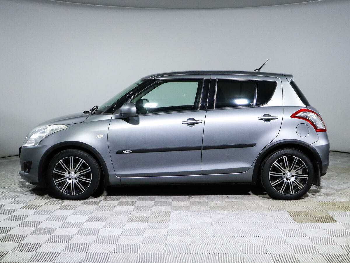Suzuki Swift с пробегом — 2011 год. Фото: #7