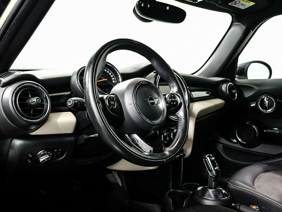 Mini Hatch с пробегом — 2020 год. Фото: #12