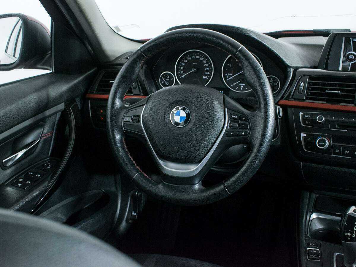 BMW 3 серии с пробегом — 2012 год. Фото: #13