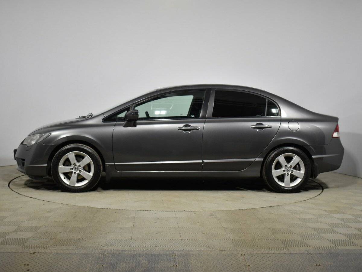 Honda Civic с пробегом — 2009 год. Фото: #7