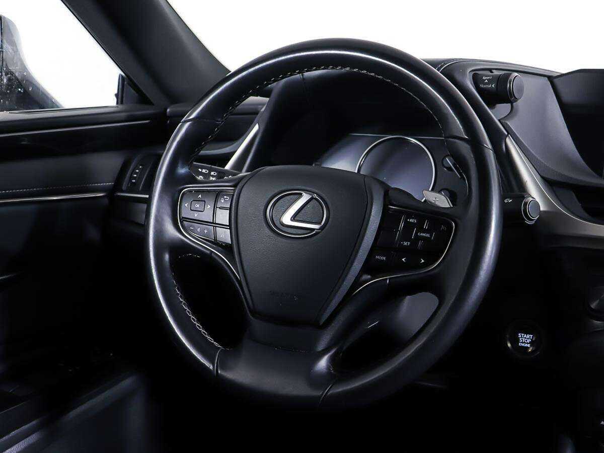 Lexus ES с пробегом — 2020 год. Фото: #14