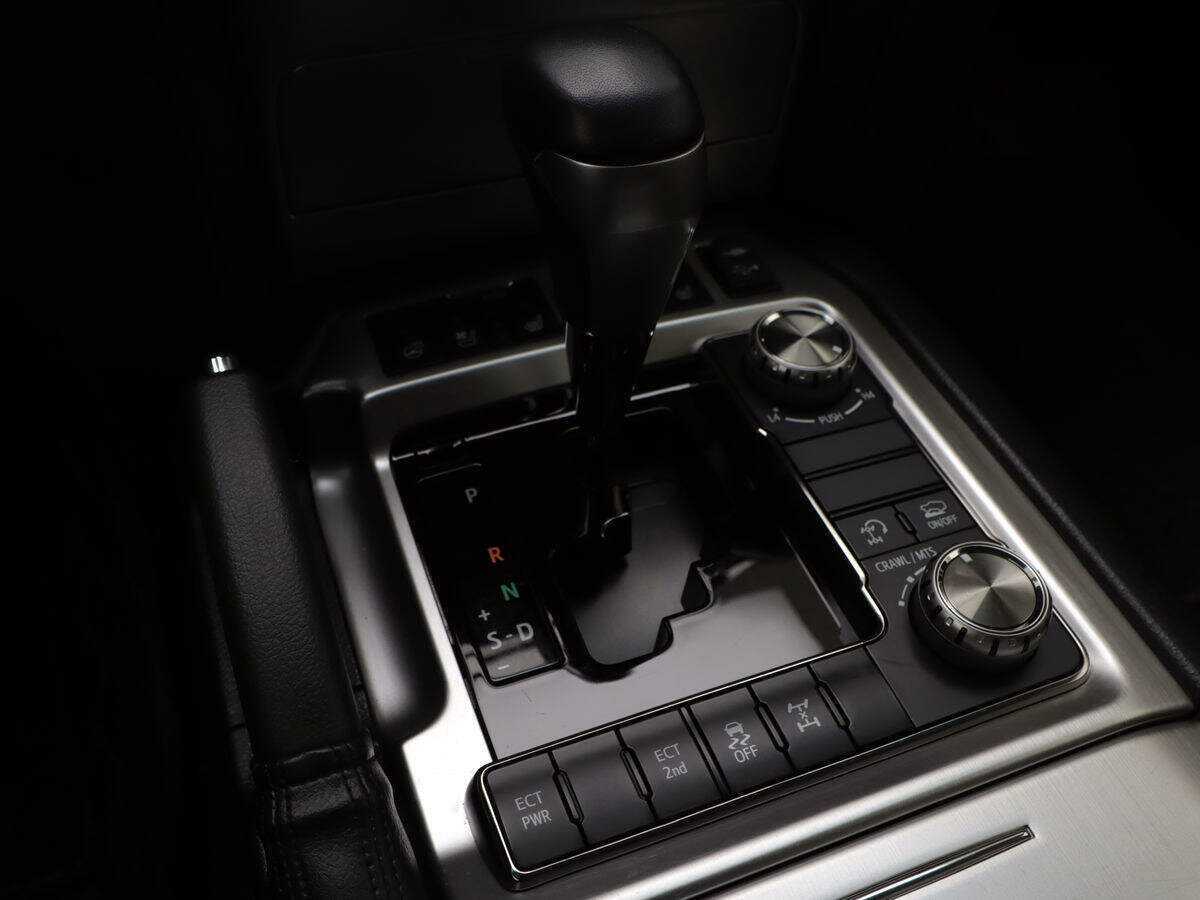 Toyota Land Cruiser с пробегом — 2019 год. Фото: #18