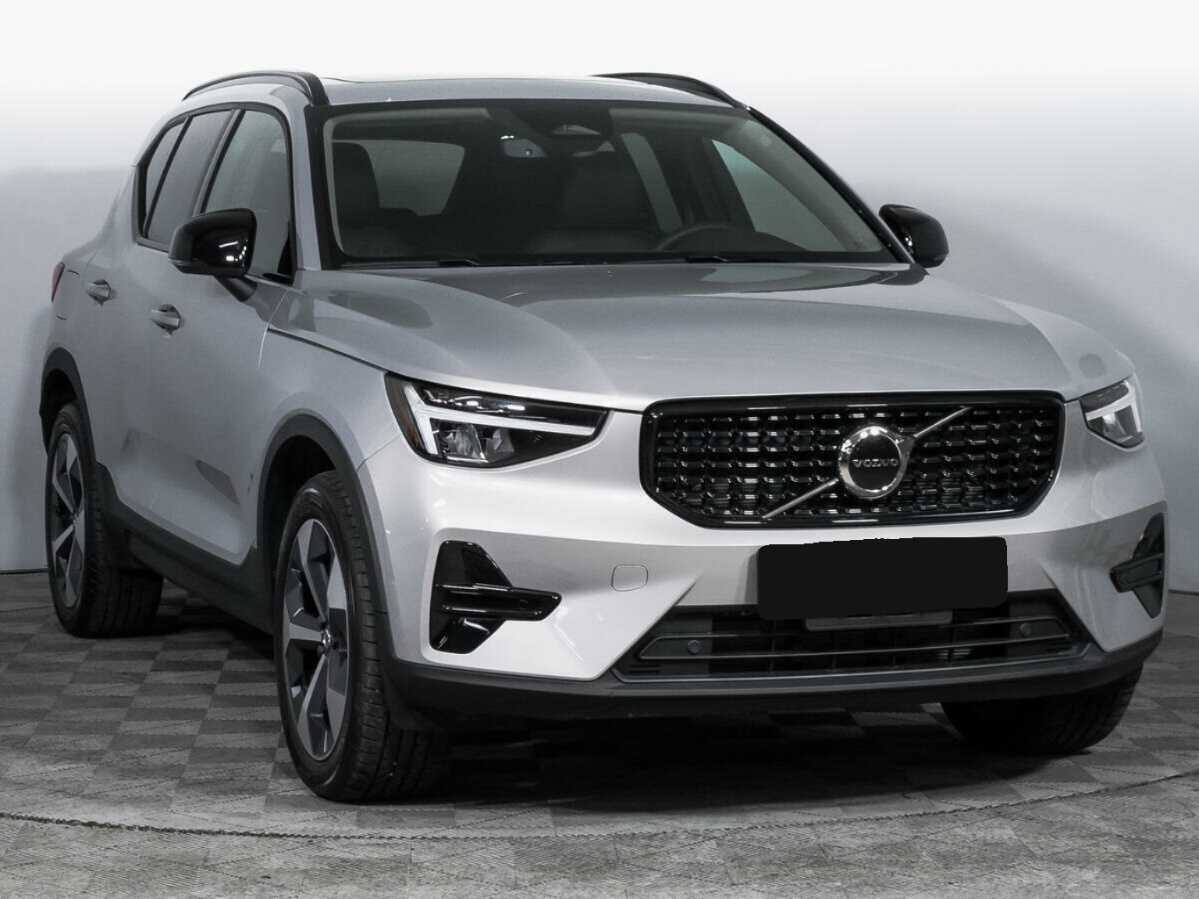 Volvo XC40 с пробегом — 2023 год. Фото: #2