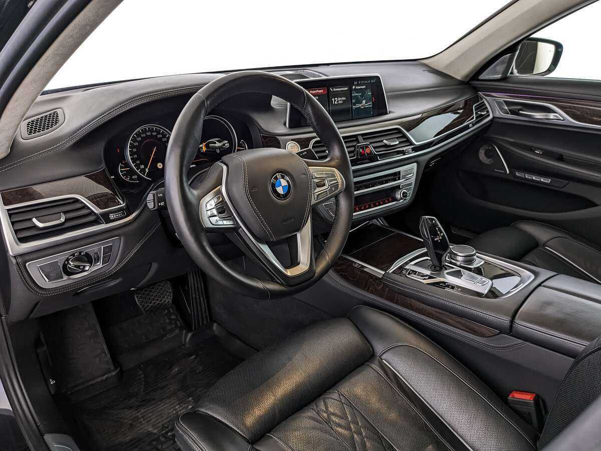 BMW 7 серии с пробегом — 2017 год. Фото: #13
