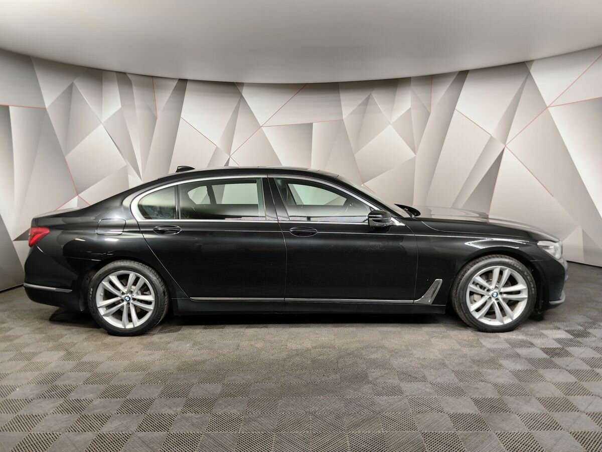 BMW 7 серии с пробегом — 2015 год. Фото: #5