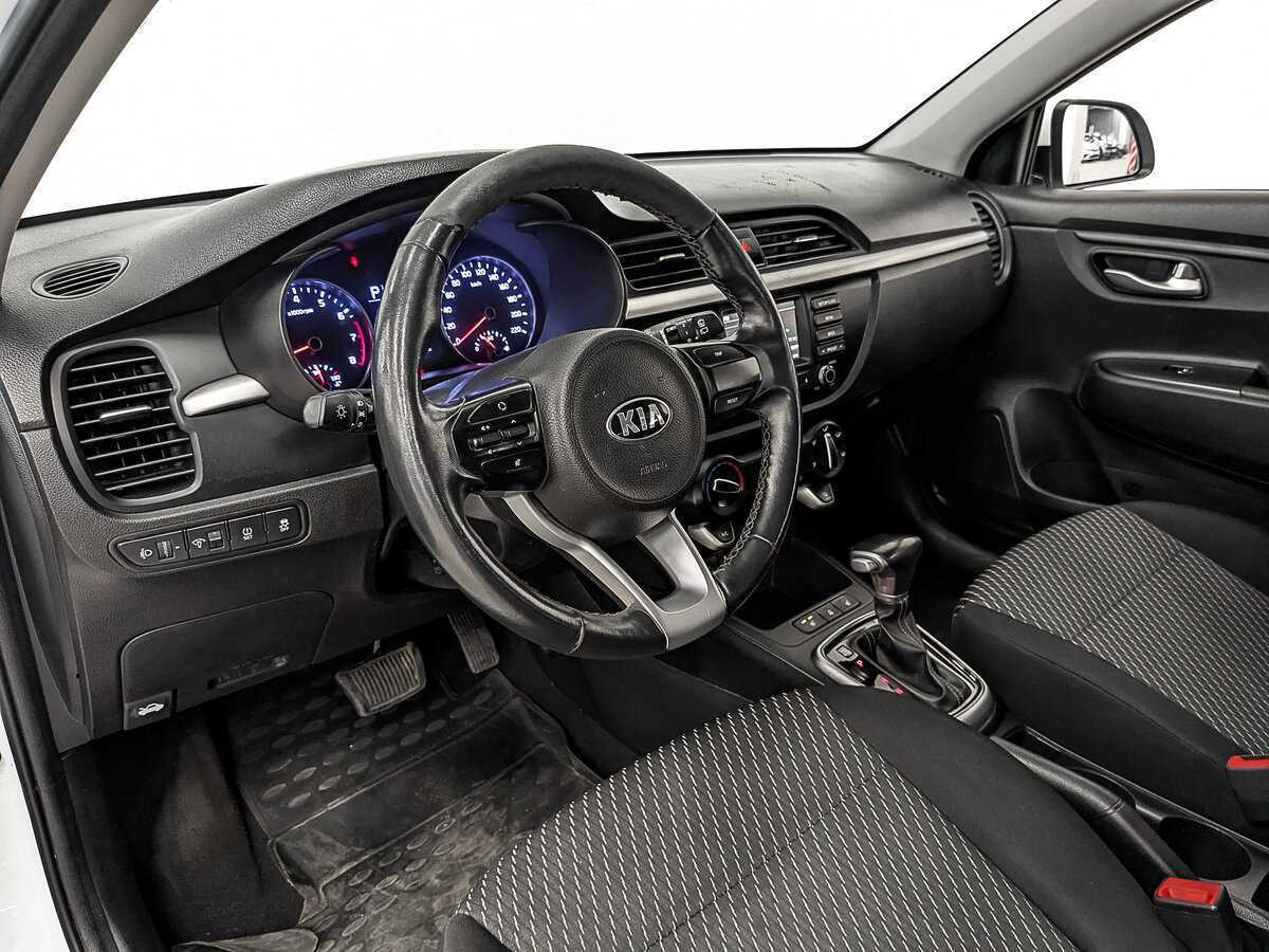 Kia Rio с пробегом — 2020 год. Фото: #11