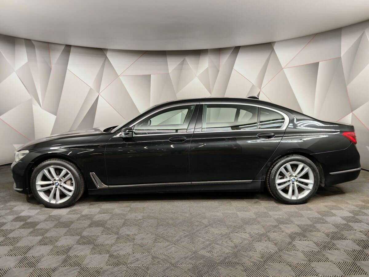 BMW 7 серии с пробегом — 2015 год. Фото: #4
