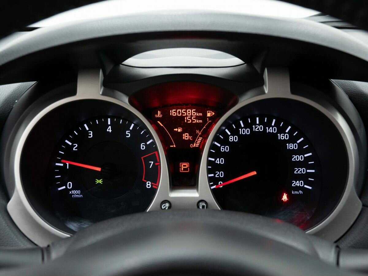 Nissan Juke с пробегом — 2014 год. Фото: #16