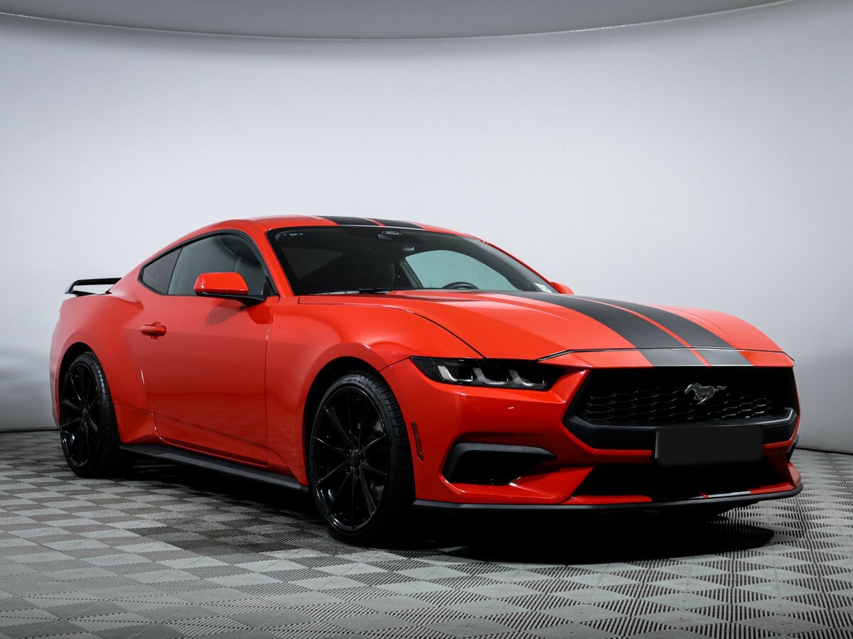 Ford Mustang с пробегом — 2024 год. Фото: #2