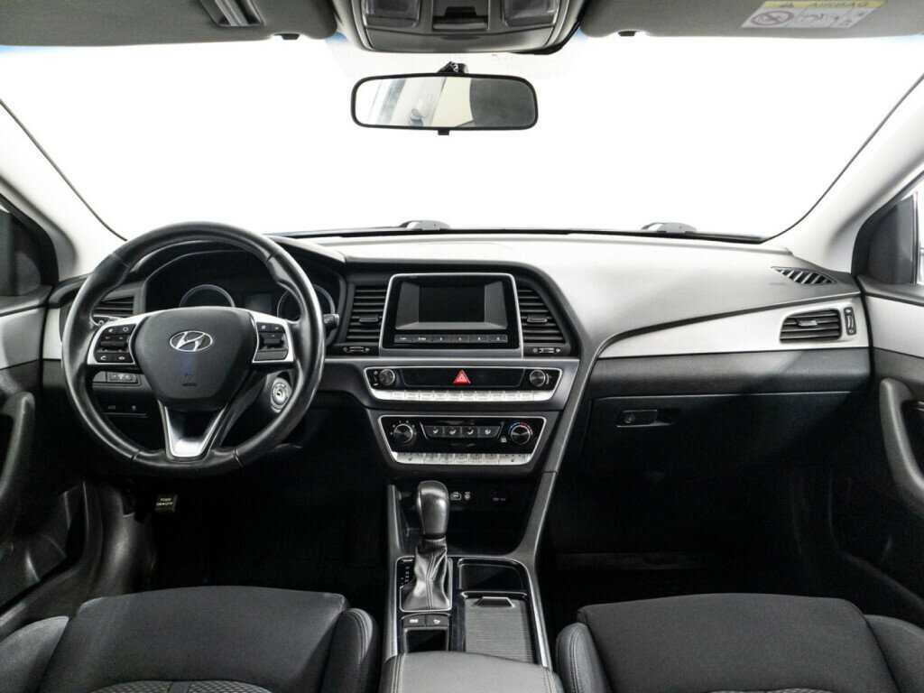 Hyundai Sonata с пробегом — 2019 год. Фото: #12