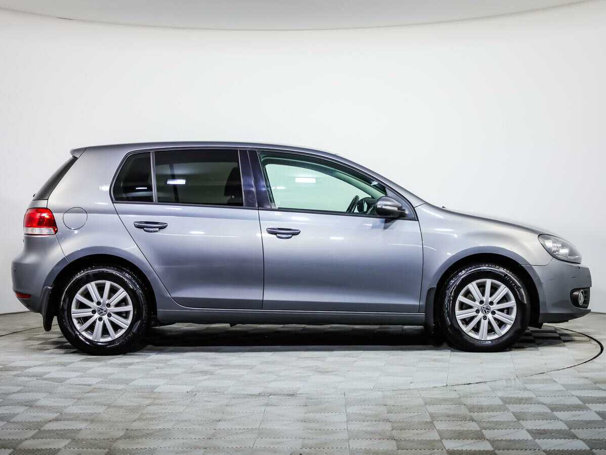 Volkswagen Golf с пробегом — 2012 год. Фото: #2