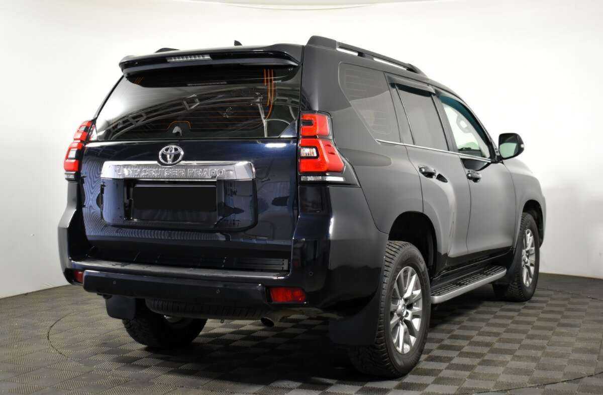 Toyota Land Cruiser Prado с пробегом — 2018 год. Фото: #3
