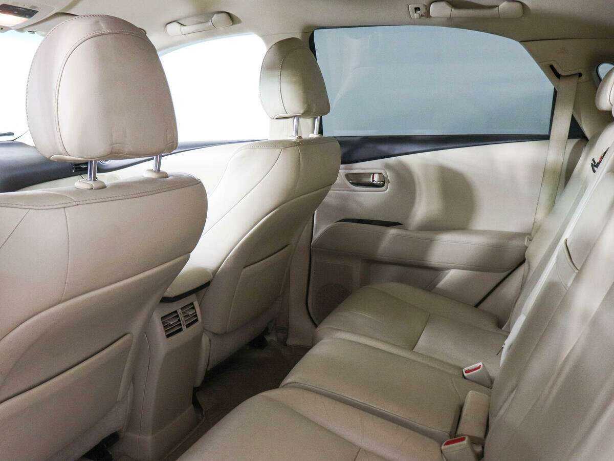 Lexus RX с пробегом — 2011 год. Фото: #11
